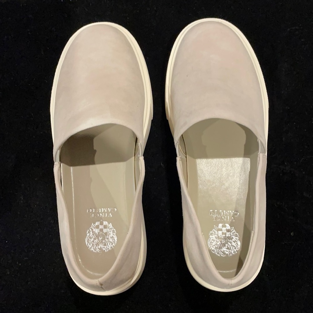 Vince Camuto leather platform sneakers